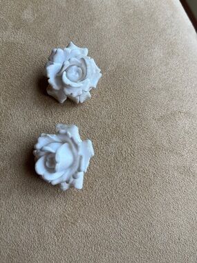 Debra Yohai VTG clip on earrings